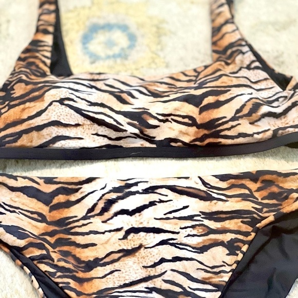 🐅Reversible High-Waisted,Tiger Print (& Black) Bikini! 2 Suits in 1, Ultra Soft - Picture 8 of 12